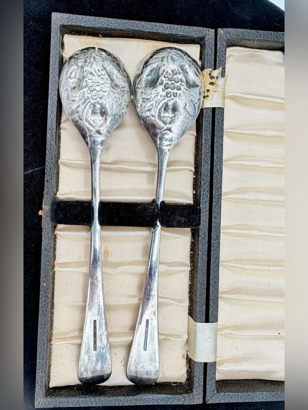 Vintage 1950s Raimond Sheffield England Silverplate Grape Salad Serving Set